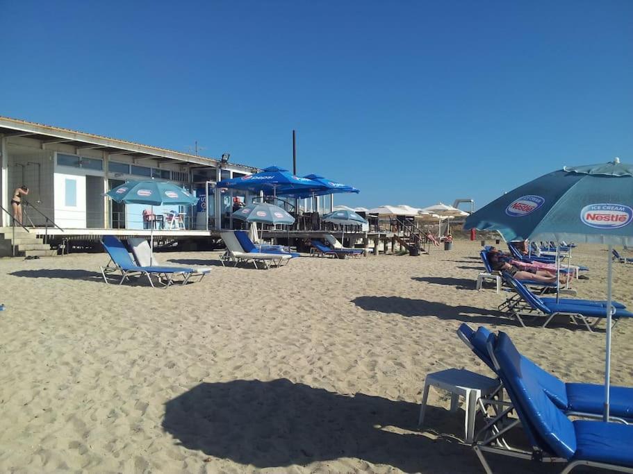 A Stone'S Throw From Everything Paphos 外观 照片